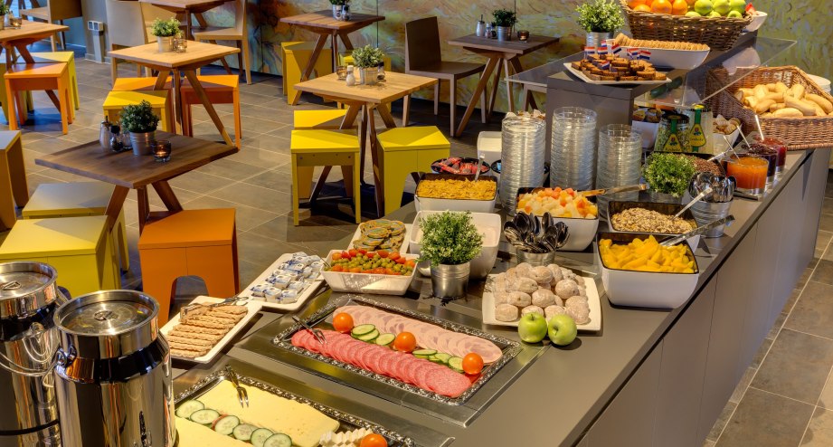 Fr&uuml;hst&uuml;cksbuffet, &copy; MEININGER Shared Services GmbH