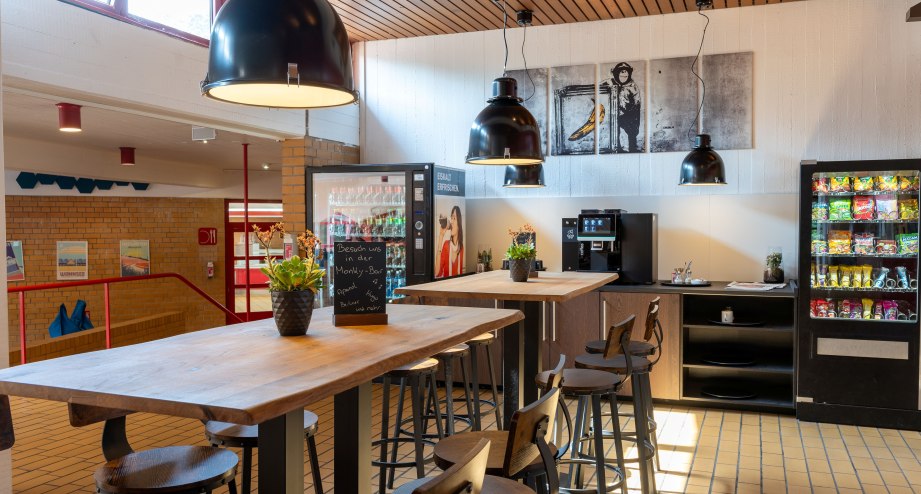 Cafe, &copy; DJH Berlin  - Am Wannsee