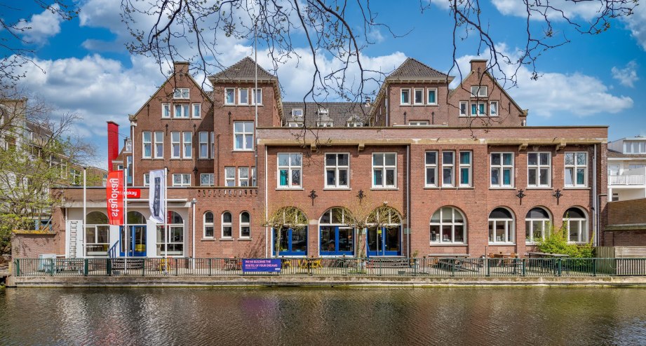 Exterior, &copy; Stayokay, Taco van der Werf