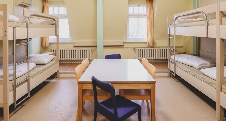 jh_burgStargard_6-Bettzimmer_2.OG, &copy; djh-mv