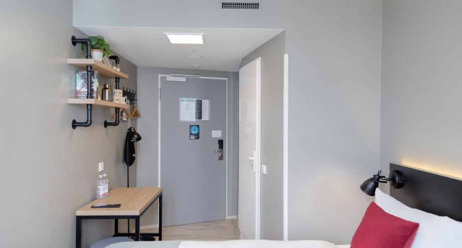 &copy; Generator Hostels Ltd.
