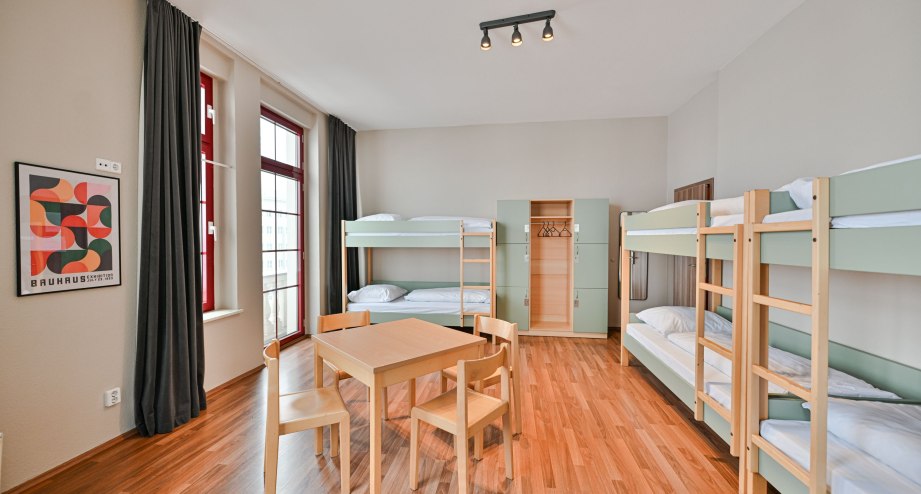 6 Bed Dorm, &copy; Luiza Puiu
