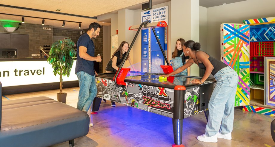 &copy; a&o hostels Marketing GmbH