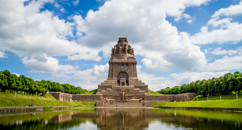 Völkerschlachtdenkmal Leipzig, © GettyImages, dwphotos