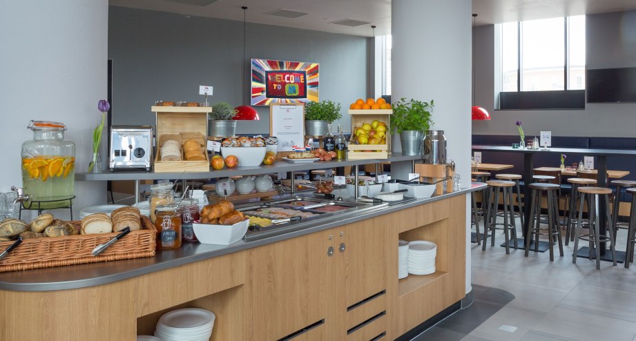 Fr&uuml;hst&uuml;cksbuffet, &copy; MEININGER Shared Services GmbH