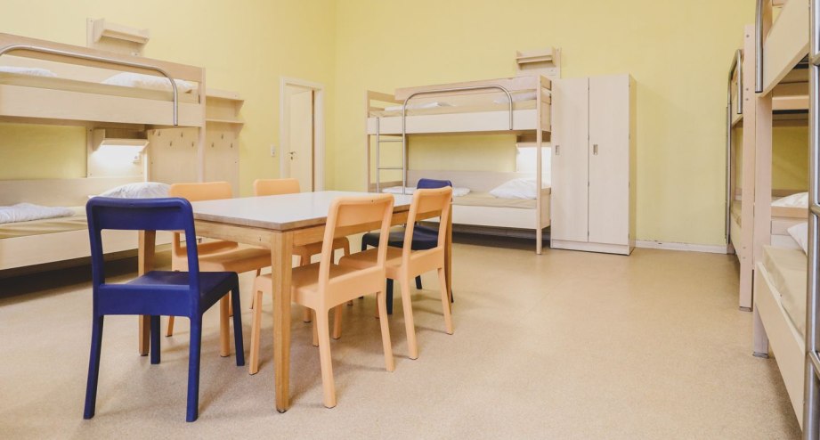 jh_burgStargard_8-Bettzimmer, &copy; djh-mv