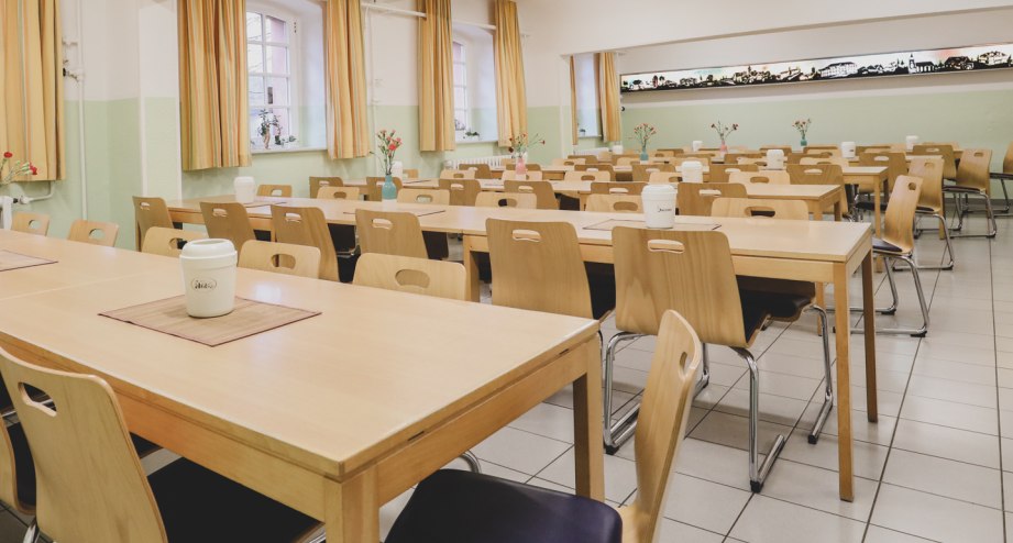 jh_burgStargard_Speisesaal_2, © djh-mv