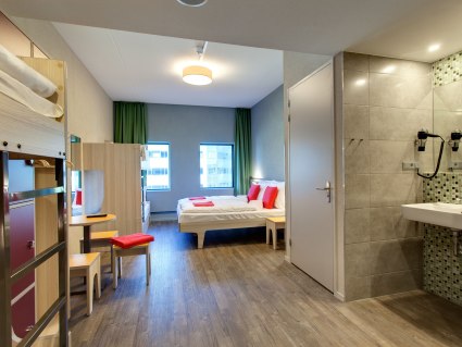Beispielbild 6-Bett-Zimmer, &copy; MEININGER Shared Services GmbH