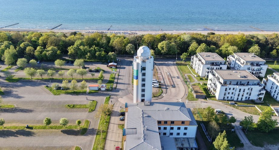 djhvm_jugendherberge_warnemuende_luftbild1_300dpi.jpg, &copy; djh-mv