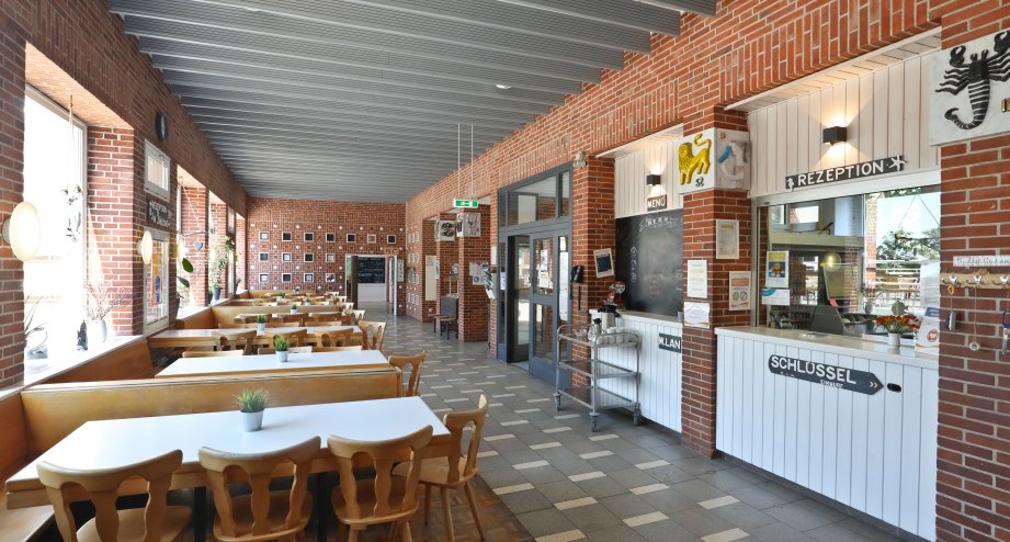 Kiel_Lobby_Rezeption_DG_06_neu.JPG, © DJH-Landesverband Nordmark e.V.