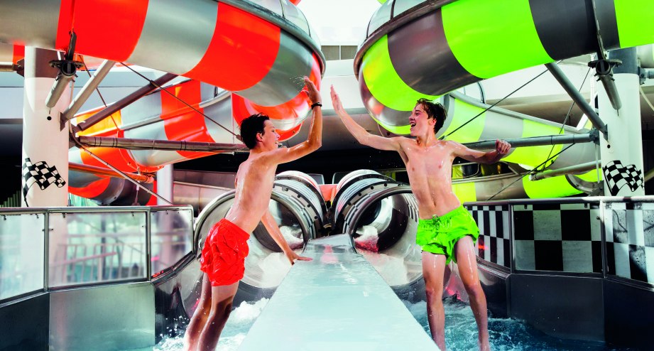 TE_GALAXY ERDING_Speed Racer_High5.jpg, © Therme Erding