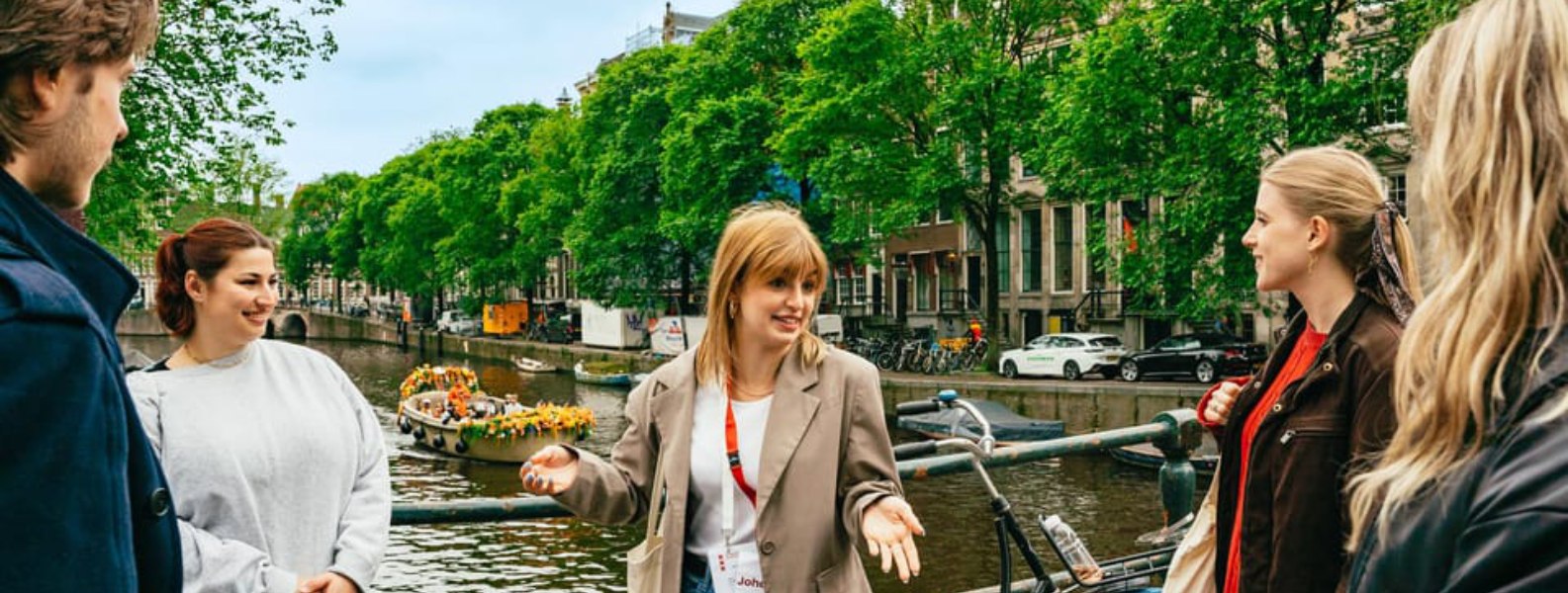 Amsterdam Stadtführungen Schifffahrten HeroImage, © Amsterdamliebe Amsterdam Stadtführungen Schifffahrten HeroImage, © Amsterdamliebe