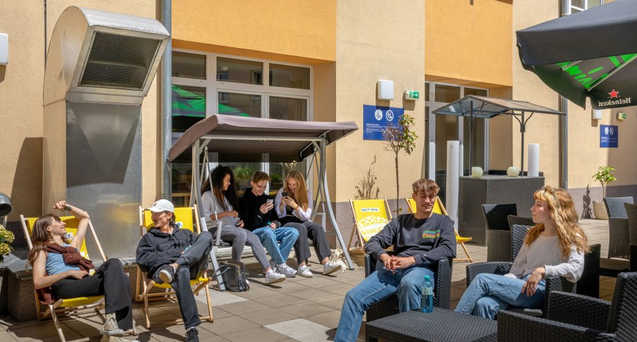 &copy; a&o hostels Marketing GmbH