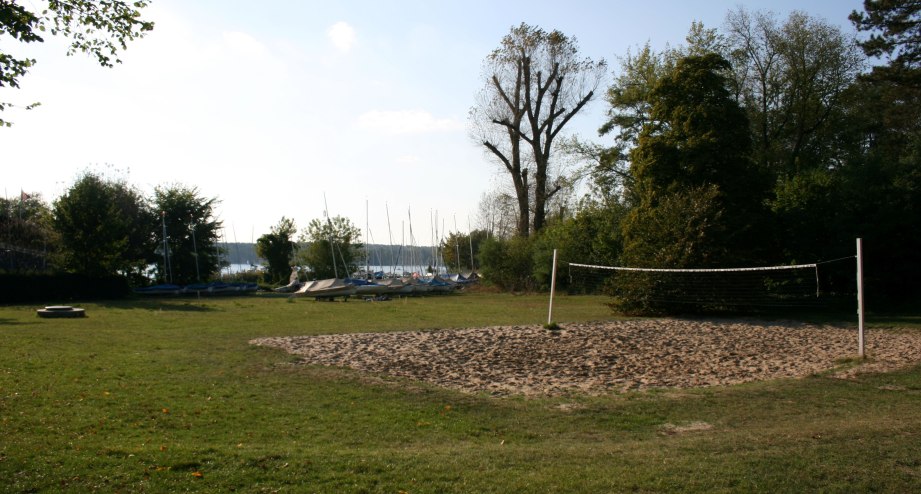 Beachvolleyballplatz, &copy; DJH Berlin  - Am Wannsee