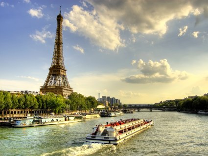 Schifffahrt Paris Seine , © GettyImages Aleksandar Georgiev