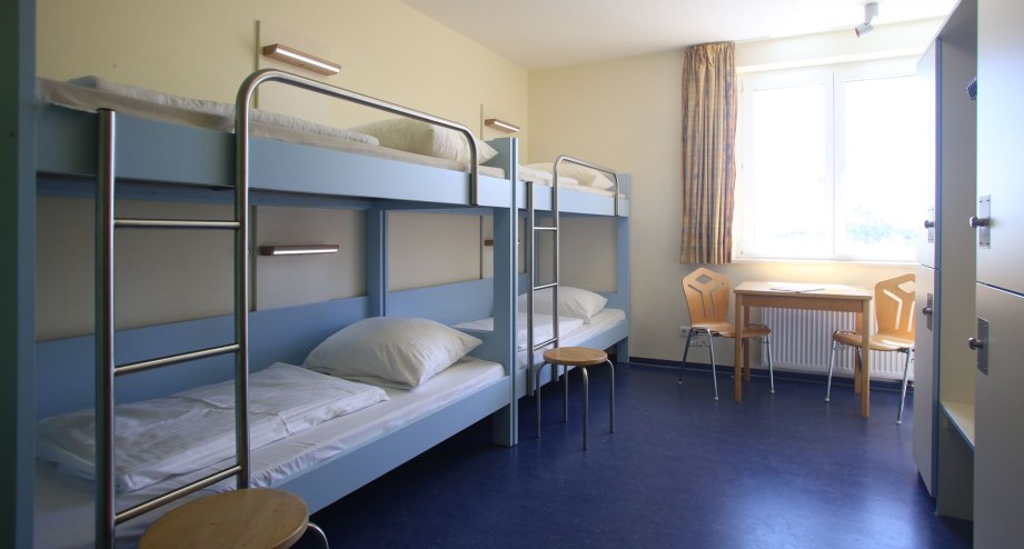 djhvm_jugendherberge_warnemuende_zimmer2_300dpi.jpg, &copy; djh-mv