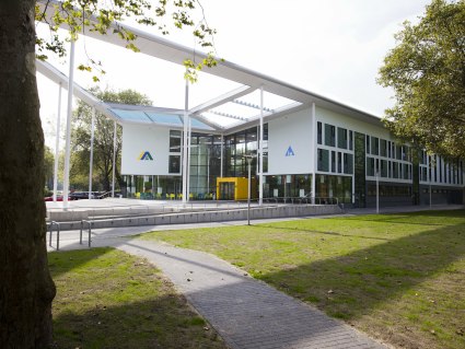 Außenansicht JH Duisburg Sportpark, © DJH Landesverband Rheinland. e.V.
