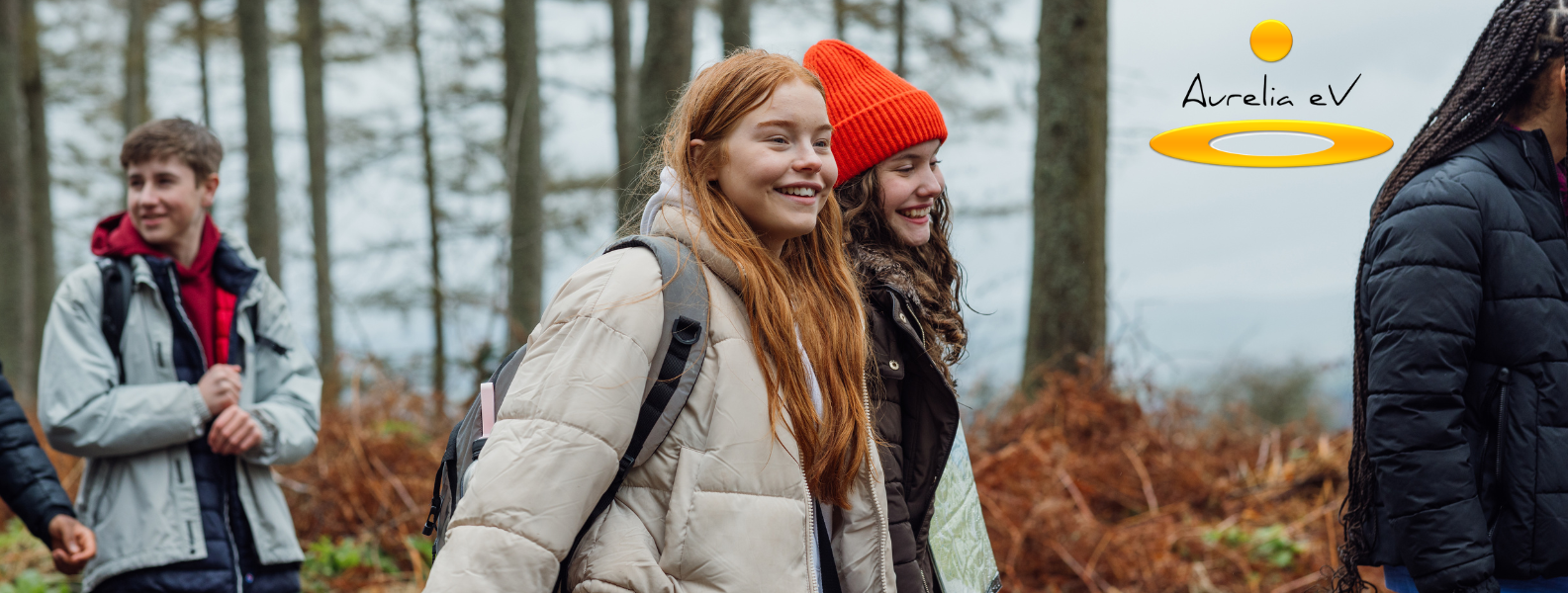 BNE-Klassenfahrt mit Aurelia e.V. Logo, &copy; GettyImages SolStock