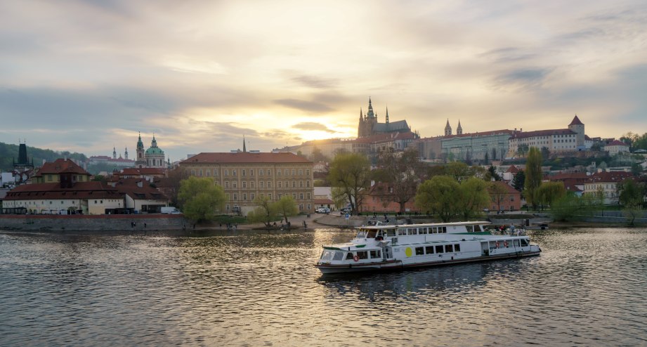 Prague Castle & Vltava River Cruise at Sunset, © Prasit photo