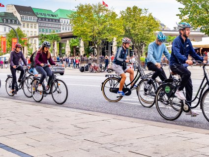 Hamburg Radfahrer, © GettyImages - deepblue4you Hamburg Radfahrer, © GettyImages - deepblue4you
