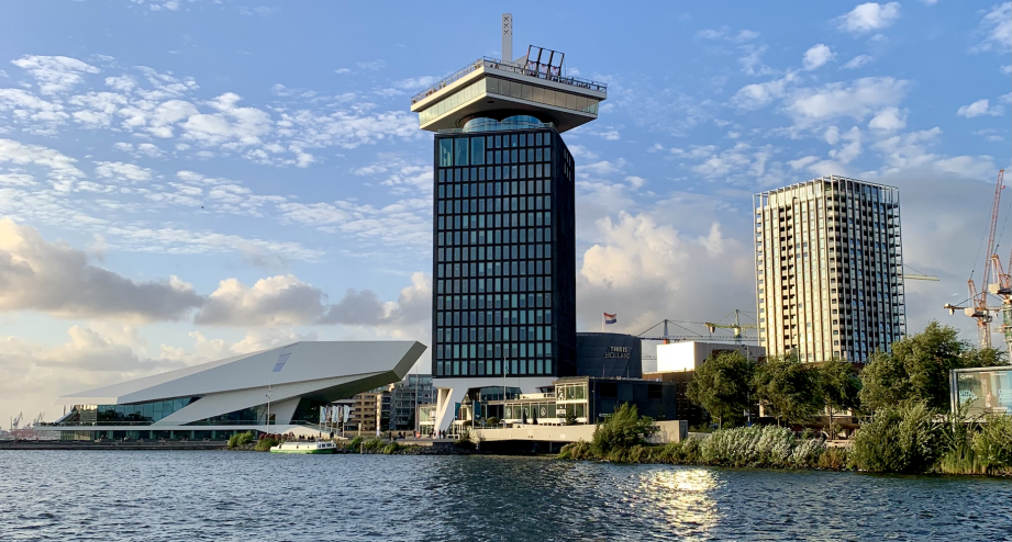 adam-lookout-turm-und-eye-film-museum.png, &copy; Amsterdamliebe
