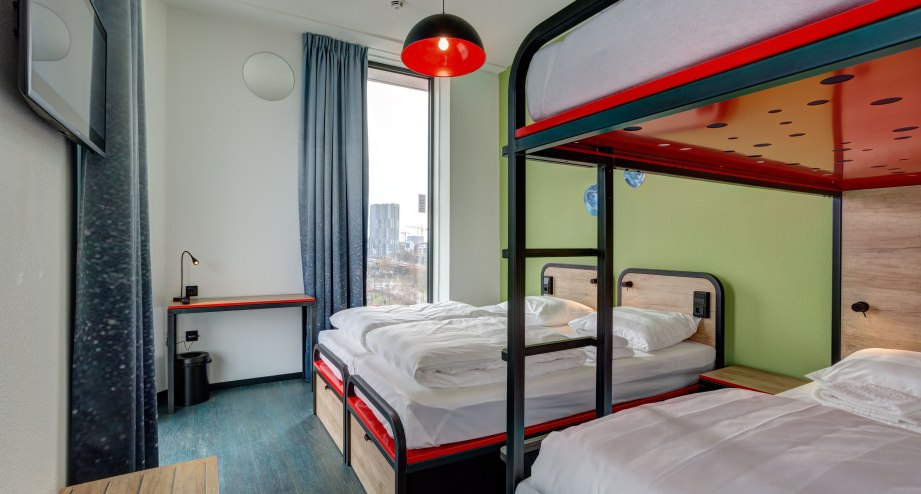 Beispielbild - 4 Bett-Zimmer, &copy; MEININGER Shared Services GmbH