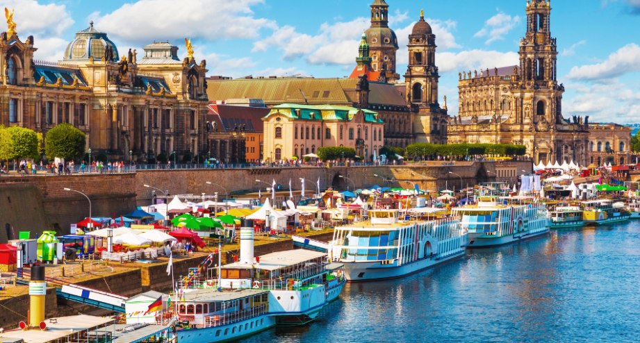 Quicksearch-Bahnhit-Dresden-Sommer-Elbufer, © GettyImages, scanrai