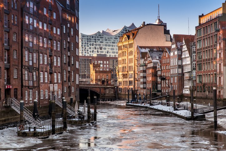 Speicherstadt und Elbphilharmonie im Winter, © gettyimages Achim Thomae