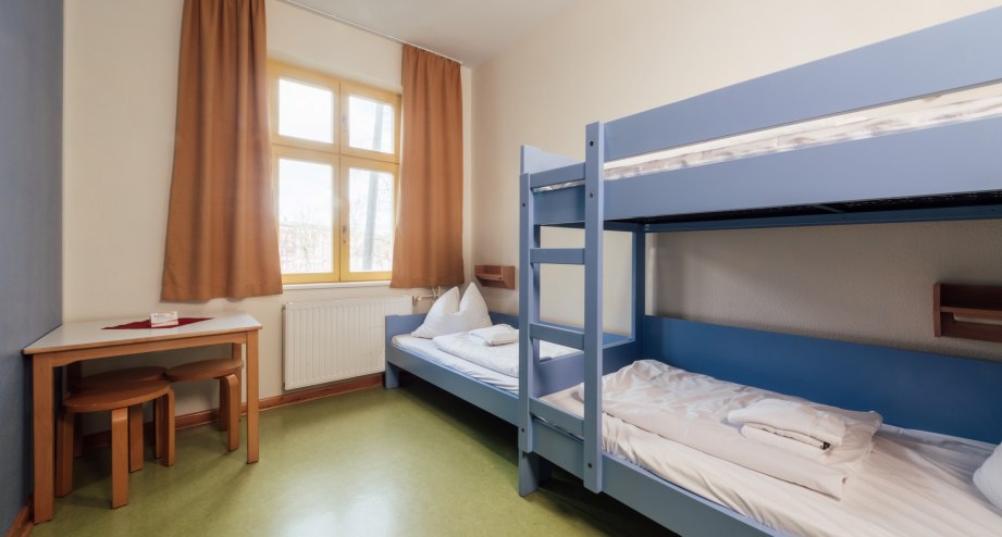 DJH-Greifswald_mehrbettzimmer2.jpg, © djh-mv